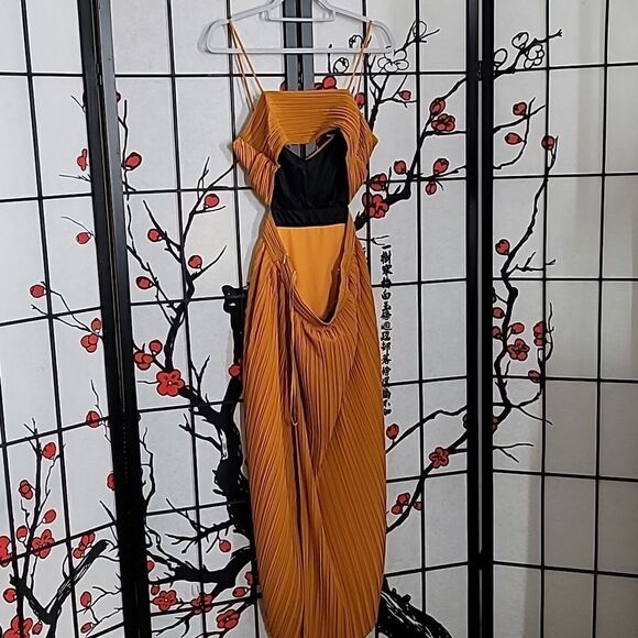 A. L. C Sienna Accordion Pleated Dress in Marigold - Picture 5 of 11